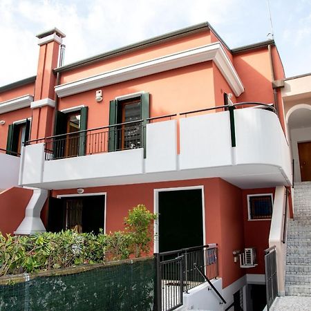 לידו די ג'סולו House Smeraldo By Holiday World מראה חיצוני תמונה